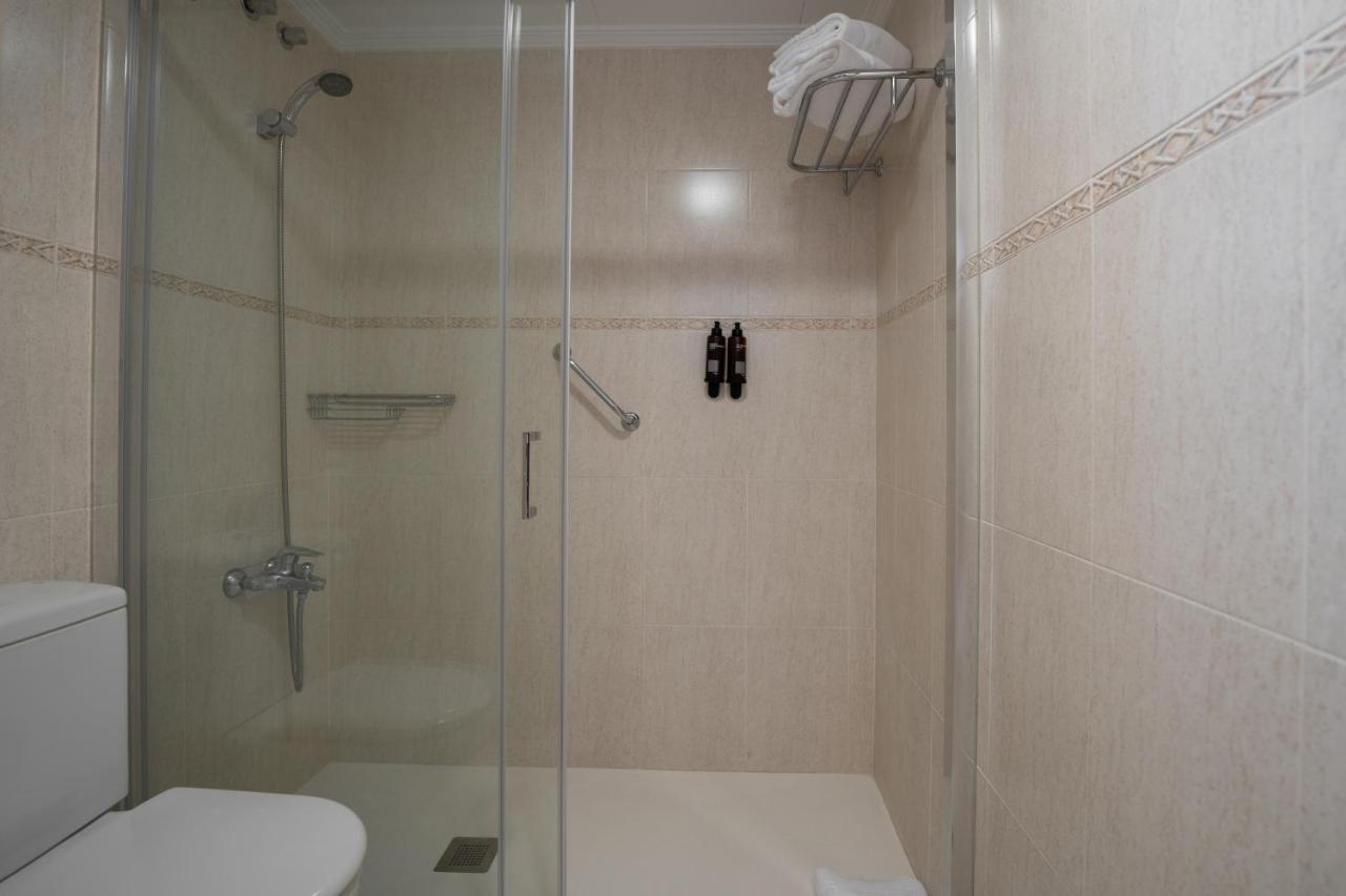 Beatrix 2000 Apartment Pineda de Mar Exterior photo